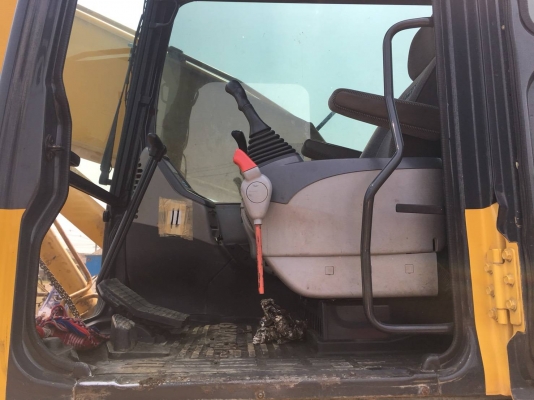 ขออนุญาตขายkomatsu pc200-7 เอกสารครบพร้อมใช้งานทุกระบบ ช่วงล่างเต็มเอวแน่น ราคา 1550000บาท สนใจติดต่อช่างดำ 0853224877 0988930465 ไอดีไลน์ 0853224877ครับผม