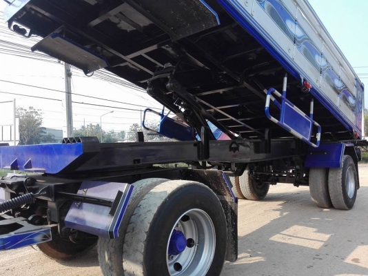 ISUZU เครื่อง 300 แรง ปี 53 กระบะดัมพ์มิเนียมแม่ลูก 2 เพลา พร้อมใช้งาน