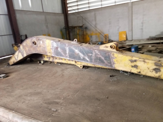 ขออนุญาตขายบูมยาว16m kobelco200 มากทรี ทำงานเหล็กแล้วยังไม่ได้ทำสี ตามสภาพราคา 185000บาทถ้าทำสีใส่แป็บไฮดอริกให้พร้อมใช้งานราคา 255000บาทครับผม สนใจติดต่อช่างดำ 0853224877 0988930465 ไอดีไลน์ 0853224877 ครับผม