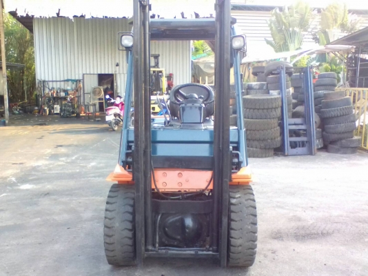 ขายรถยกโฟร์คลิฟท์ยี่ห้อ TOYOTA 7FD-30 เสาสูง 4 เมตร ขายรถยกโฟร์คลิฟท์ยี่ห้อ TOYOTA 7FD-30 เสาสูง 4 เมตร