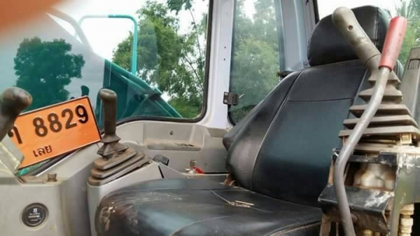 KOBELCO SK 200 MARK 6 YN10 KOBELCO SK 200 MARK 6 YN10