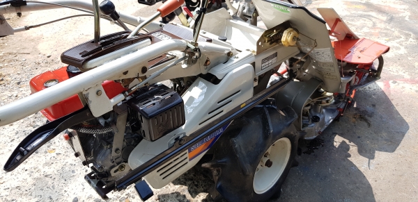 รถเกี่ยวข้าวมัดทิ้ง รหัสสินค้า i1 - 10