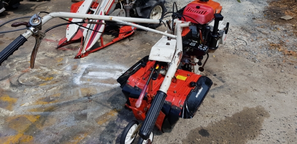 รถพรวนดิน สาดดินยกร่อง 6 แรง ใบตีดินเต็มๆๆพร้อมใช้งาน