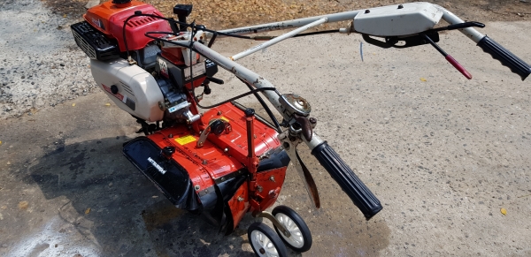 รถพรวนดิน สาดดินยกร่อง 6 แรง ใบตีดินเต็มๆๆพร้อมใช้งาน