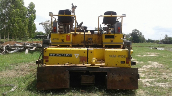 ขายรถปูยาง somitomo สภาพเก่าญี่ปุ่น ระบบครบ พร้อมใช้งาน จดทะเบียน ปี 2558 เจ้าของขายเอง ซื้อมาใช้งานเพียง 3 ครั้ง ขายออกจะเอาเงินไปซื้อรถพ่วง 0872507525 เสี่ย เอส ราคาต่อรองได้