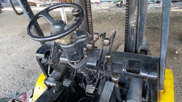 โตต้ารุ่น6 ยกได้3.5ตัน ดีเซล6สูบ ยกสูงได้3เมตร โตต้ารุ่น6 ยกได้3.5ตัน ดีเซล6สูบ ยกสูงได้3เมตร