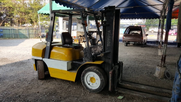 โตต้ารุ่น6 ยกได้3.5ตัน ดีเซล6สูบ ยกสูงได้3เมตร