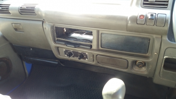 ขายรถ isuzu nkr 110 ปี39 ขายรถ isuzu nkr 110 ปี39