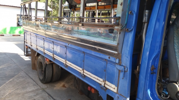 ขายรถ isuzu nkr 110 ปี39