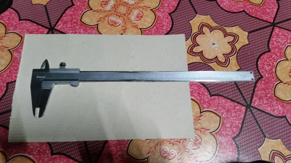 เวอร์เนีย 30 CM ตัวใหญ่ ๆ ยี่ห้อดังจากตู้ญี่ปุ่นครับผม