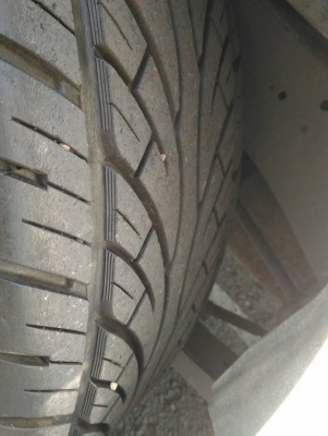 ขาย หรือ แลก ล้อพร้อมยาง ขอบ 20