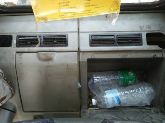 KOMATSU PC 200-6 KOMATSU PC 200-6