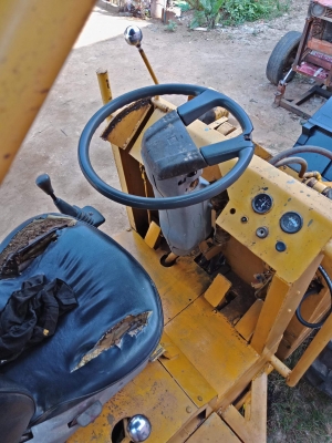 ขายรถตักล้อยาง ราคา150000