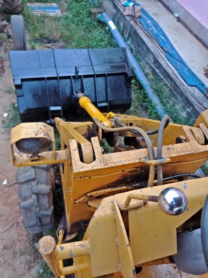 ขายรถตักล้อยาง ราคา150000