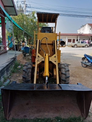 ขายรถตักล้อยาง ราคา150000