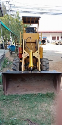ขายรถตักล้อยาง ราคา150000