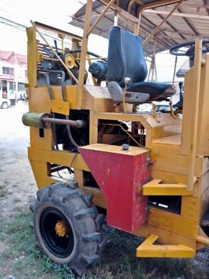 ขายรถตักล้อยาง ราคา150000