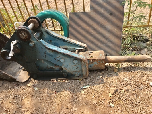 หัวแย๊กรถขุดเก่านอกนำเข้า ยี่ห้อ TOKU ☎️ติดต่อ 085-5632278 (ราคาต่อรองได้)