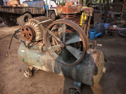 ขายด่วนปั๊มลมยิงบล็อคลม2สูบใหญ่มอเตอร์20HPสามเฟสสภาพเดิมๆพร้อมใช้