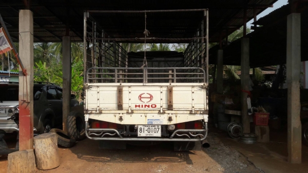ขายด่วน HINO FC9JJเครื่อง175แรง เทอร์โบอิเตอร์ 6 เกียรเดินหน้า ยาว5.50เมตร สภาพสวยเดิมๆ ขายด่วน HINO FC9JJเครื่อง175แรง เทอร์โบอิเตอร์ 6 เกียรเดินหน้า ยาว5.50เมตร สภาพสวยเดิมๆ