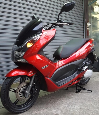 ขออนุญาตขาย HONDA PCX 125i IDLING STOP วิ่งน้อย 1X,XXX KM พร้อมใช้งาน ฟรีค่าโอน