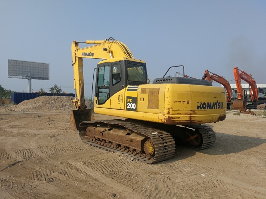 ขายแบคโฮ PC200-7 ยังอยุ่นะคะ ราคาพิเศษค่ะ ขายแบคโฮ PC200-7 ยังอยุ่นะคะ ราคาพิเศษค่ะ