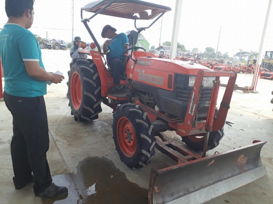 รถไถมือ 2 L4508พร้อมใบดัน ราคาเบาๆ