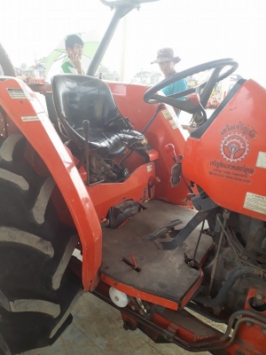 รถไถมือ 2 L4508พร้อมใบดัน ราคาเบาๆ