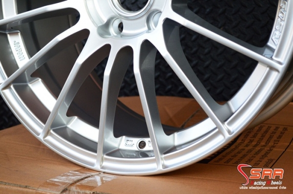 ล้อแม็กซ์ ENKEI RS050RR ขอบ18 สเปกเก๋ง สีซิลเวอร์