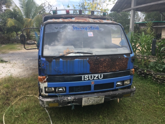 ขายรถบรรทุก 6 ล้อ ISUZU NPR 115 แรง