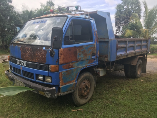 ขายรถบรรทุก 6 ล้อ ISUZU NPR 115 แรง
