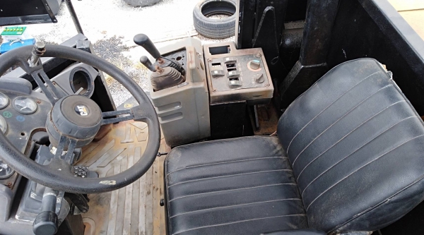 ของใหม่มาแล้วๆๆๆ รถตักล้อยาง สภาพสวย