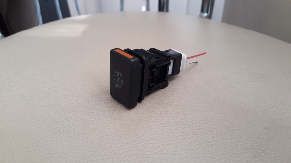 สวิทช์ PWR DOOR OFF TOYOTA ขนาดเล็ก