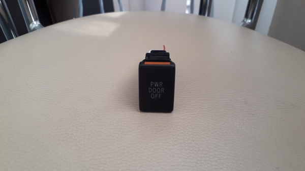 สวิทช์ PWR DOOR OFF TOYOTA ขนาดเล็ก