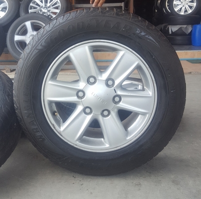 ขายล้อISUZU All New16 ยาง215/65/16 ปี16  4 ล้อ