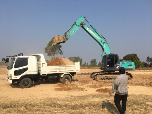 รถดั้มต่อใหม่ ฟูโซ่ตัวแรง 6M61 220แรง เบรคจิ๊บฟี พวงมาลัย power แอร์ย็นครับ