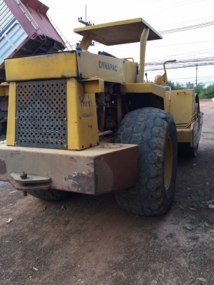 รถบดถนน 2เพลา 10ตัน สภาพดีมากๆๆ.  พร้อมใช้งาน