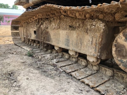 ขาย 355,000 บาท HITACHI EX200-2 (SUPER) เครื่องดี ปั้มแรง โช่หนา เอวแน่น เอกสารเล่มทะเบียน   รถอยู่ สุรินทร์ โทร 0610710295