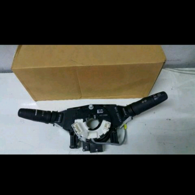 สวิตซ์ยกเลี้ยว Nissan NAVARA