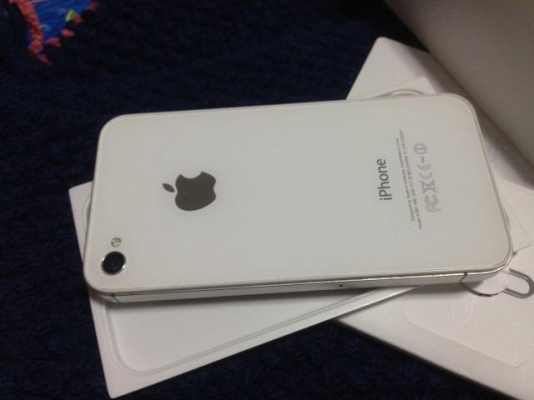 iphone4s 32gb สีขาว