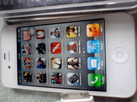 iphone4s 32gb สีขาว