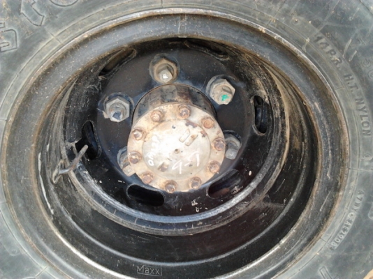 ขาย  6ล้อดั๊ม ISUZU ประกอบนอก ISUZU NPR57L-4xxx วางเครื่อง4HF 120แรง แน่นๆไม่มีหลวม ช่วงล่างใหญ่ ติดFหลัง คัสซีสวยมาก ไม่บวมไม่ผุ ไม่ดาม ภายในสวยแอร์พร้อม หัวไม่ผุ กระบะ3.8ม.สวยสีดีไม่ผุ กระบอกดั๊ม4ตัน ไม่เยิ้ม ยาง7.50 ดี6เส้น  ***ขายแล้วครับ ขอบคุณ Truck