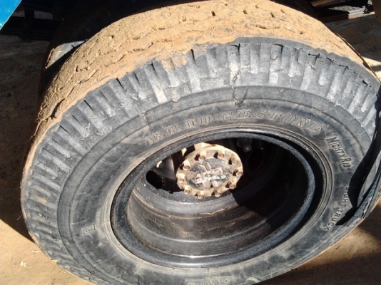 ขาย  6ล้อดั๊ม ISUZU ประกอบนอก ISUZU NPR57L-4xxx วางเครื่อง4HF 120แรง แน่นๆไม่มีหลวม ช่วงล่างใหญ่ ติดFหลัง คัสซีสวยมาก ไม่บวมไม่ผุ ไม่ดาม ภายในสวยแอร์พร้อม หัวไม่ผุ กระบะ3.8ม.สวยสีดีไม่ผุ กระบอกดั๊ม4ตัน ไม่เยิ้ม ยาง7.50 ดี6เส้น  ***ขายแล้วครับ ขอบคุณ Truck