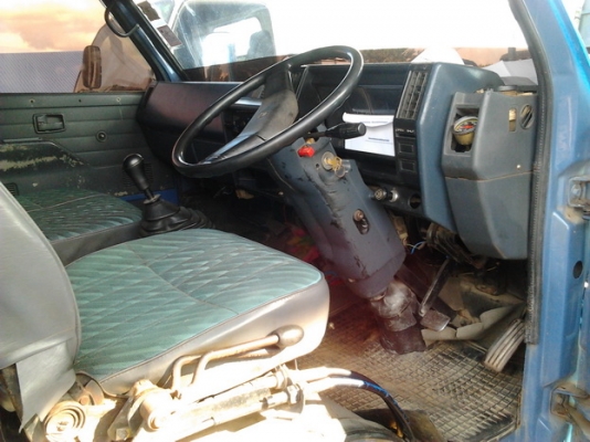 ขาย  6ล้อดั๊ม ISUZU ประกอบนอก ISUZU NPR57L-4xxx วางเครื่อง4HF 120แรง แน่นๆไม่มีหลวม ช่วงล่างใหญ่ ติดFหลัง คัสซีสวยมาก ไม่บวมไม่ผุ ไม่ดาม ภายในสวยแอร์พร้อม หัวไม่ผุ กระบะ3.8ม.สวยสีดีไม่ผุ กระบอกดั๊ม4ตัน ไม่เยิ้ม ยาง7.50 ดี6เส้น  ***ขายแล้วครับ ขอบคุณ Truck