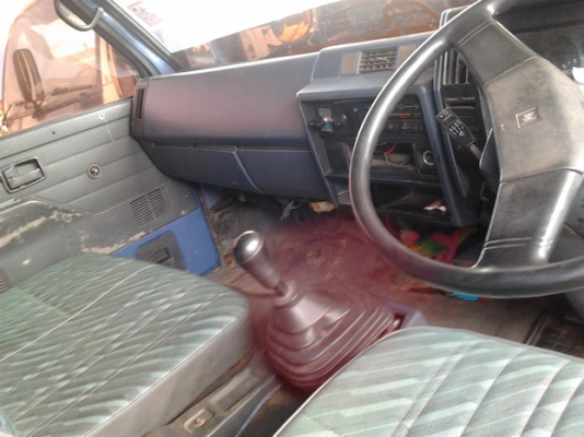 ขาย  6ล้อดั๊ม ISUZU ประกอบนอก ISUZU NPR57L-4xxx วางเครื่อง4HF 120แรง แน่นๆไม่มีหลวม ช่วงล่างใหญ่ ติดFหลัง คัสซีสวยมาก ไม่บวมไม่ผุ ไม่ดาม ภายในสวยแอร์พร้อม หัวไม่ผุ กระบะ3.8ม.สวยสีดีไม่ผุ กระบอกดั๊ม4ตัน ไม่เยิ้ม ยาง7.50 ดี6เส้น  ***ขายแล้วครับ ขอบคุณ Truck