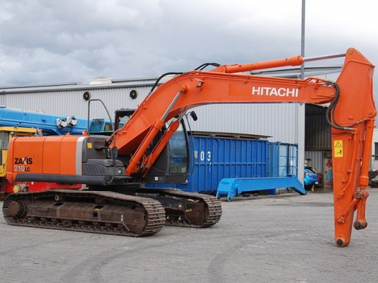 HITCHI  ZX 210 LC-3  SN  204352