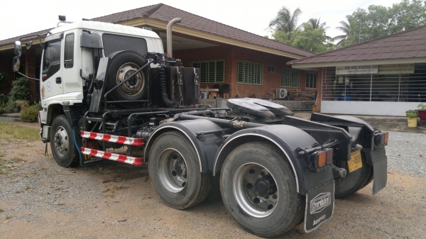 ขายหัวลาก ISUZU DECA 270 HP ขายหัวลาก ISUZU DECA 270 HP