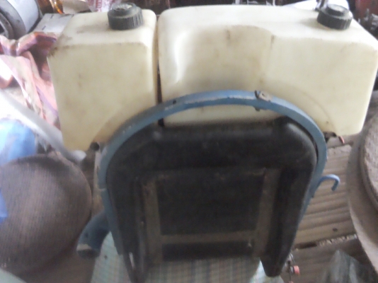 เครื่องโรบินพ่นปุ๋ยพ่นยาหรือฮอร์โมนได้ทั้งนั้นเครื่องแรง ลมออกแรงไปได้ไกลดี