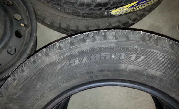 ขายยาง MICHILIN 225 65 R17 ปี10 สัปดาห์29 >> 080-9156795 >> เส้นละ2,550 ขายยก 4 เส้น 10,000 บาท