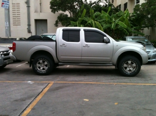 Navara 4ประตู ขับ2>>75,999 บาท<<080-9156795